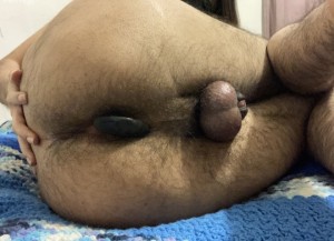 Xtudr - sumi_ely: Soy un chico de 22 años, velludo en brazos y piernas, alto (1.80) buscando ser dominado y usado, gusto por el bdsm, juego ...