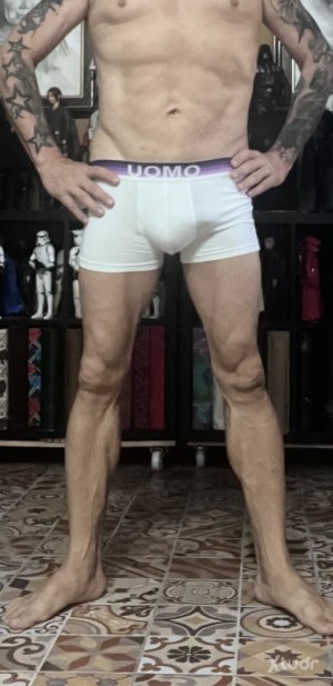 Xtudr - tu-mandas: Si eres amo y quieres usar a un sumiso obediente aquí me tienes me puedes usar sólo o si quieres con tus amigos para que ...