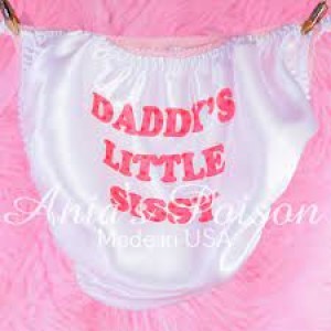 Xtudr - hetero23: Straight guy, I'm not looking to meet a man. I'm looking for trans girls, crossdressers, and sissies. I don't care about t...