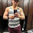 Xtudr - Bombzaway: I am single and ...