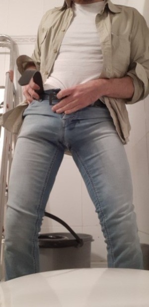 Xtudr - bigtimes: Uncle super pervert, with a lot of imagination and eager to experiment...