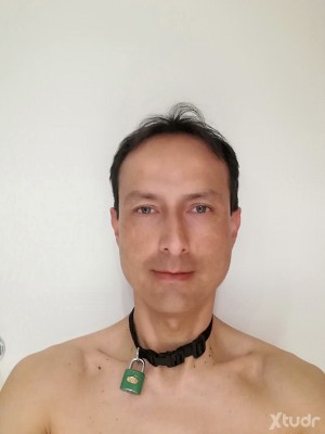 Xtudr - 📝esclavo+contrato🔐: Hola, me considero esclavo y busco Amos ..., mis límites los deben medir mis amos, quizá límite debe ser todo lo...