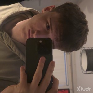 Xtudr - Ethan181: Hey
🏳️‍🌈
Anyone message me 
Ask for Snapchat 🤪
Into anything