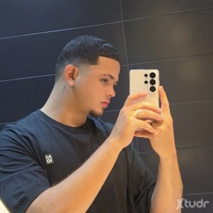 Xtudr - 9799ran8: Hook up 

