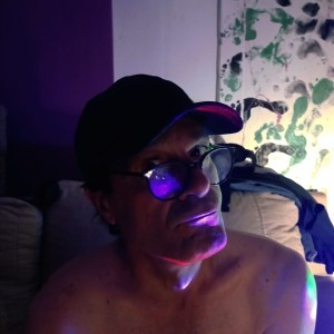 Xtudr - amodechill: I enjoy celebrating orgies at home and I'm looking for a domestic slave to use him in those events.