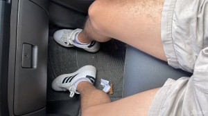 Xtudr - Josshh90: Hey, solo un chico buscando satisfacer sus fetiches un rato :) 
Sneakers, calcetines y pies 