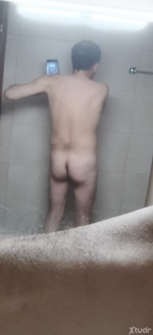 Xtudr - Zumilita: Sumiso inexperto busca amo para practicas de bdsm