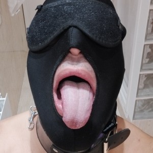 Xtudr - RAULPASIVO: I'm looking for mature dominant serious men, physical appearance doesn't matter, who want a submissive dog with a collar...