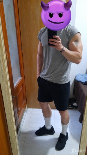 Xtudr - CashAlphaEspañol: Cashmaster español. Alpha. Dominante. Findom. Para zorras sumisas complacientes. Ponte a mis pies y disfruta como ...