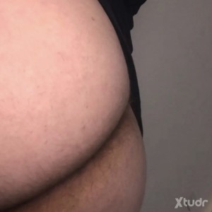 Xtudr - DiegoCosta: 
I'm looking for men who like to have their cock sucked and have their whole load in my mouth or throat without warning,...