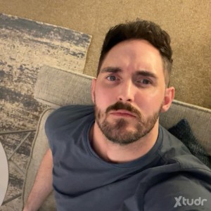 Xtudr - sub4domtops: Open minded sub guy looking for big bad dom men! Say hi 