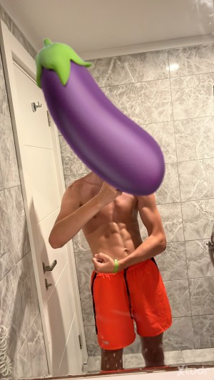 Xtudr - twink-wants-milked: I'm looking for a nice penis to fill me full of semen and I love being tied up, you can provide the rope and lub...