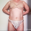 Xtudr - vicky54: Mature, submissive...