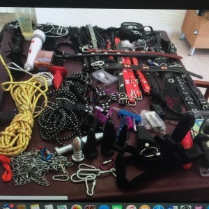 Xtudr - AmaJessicaTravesti: Hello, I'm AmaJessicaTravesti, a mature, severe, and strict CD. I love domination and have been practicing it fo...