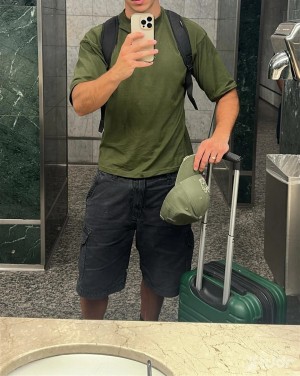 Xtudr - guapito: Soy un tío tranquilo, deportista, me encanta leer, el cine y los planes tranquilos. Desde hace tiempo me atrae ser sumiso, ...