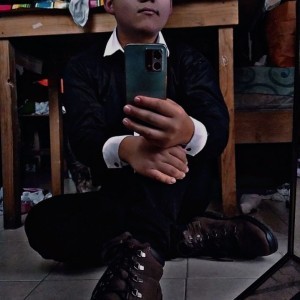 Xtudr - Jonathan_1718:  