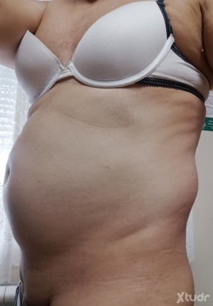 Xtudr - valla1971: I'm a married, tame, very docile and submissive domestic. I serve to give pleasure.
I like that the male keeps me in chas...