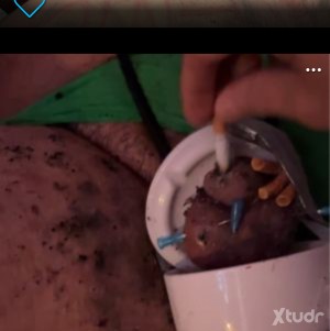 Xtudr - cenicero: estamos dos de chill , un masoca y un versátil