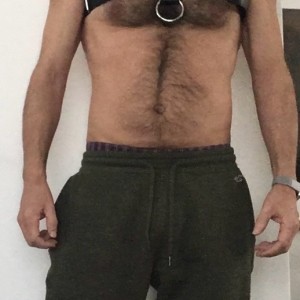 Xtudr - 2TM: In search of pleasure, pleasures, I'm not submissive, but not impregnable either.
I work.