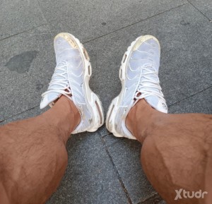 Xtudr - Chandaleromorboso: I'm a submissive inferior being. I'm looking for a dominant male who can offer me a job here in Mallorca, anythin...