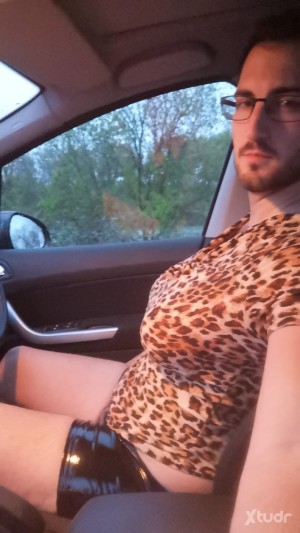 Xtudr - Grunkela2: A slut looking to come out of the closet