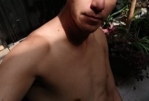 Xtudr - BDSM7: Me encanta estar bien amarrado, que me torturen y por largo tiempo y me graben. Me encantan los latigazos, cbt, gut punching,...