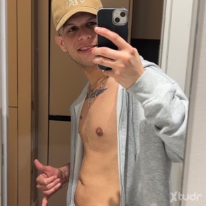 Xtudr - Eduar_2: Hey Hola Soy Eduar Joven Serio Varonil 100% Dominante😈🔥