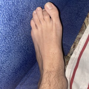 Xtudr - alex_0_o: I am a fetishist for hairy people. 
Please send photos of your penises. Telegram: @lelele0972