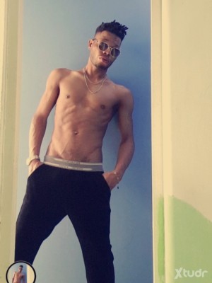 Xtudr - 2x5sfsie:  l'm discret 