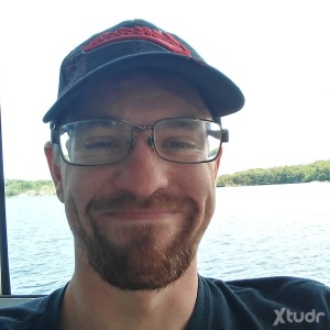 Xtudr - sexyslave: I am 37, brown hair, blue eyes, short beard.