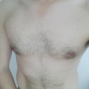 Xtudr - Balrock: I can translate that for you. 
Cañero, bisexual, heterosexual life. Looking for young girls to give them a blowjob and feed...