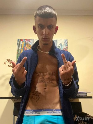 Xtudr - AmoXL20cm: busco real o online, amo Cash XL 20cm y dominante. Busca sumisos, perros , sirvientes para que estén a mi disposición . M...