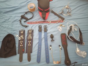 Xtudr - Amo_alc: I'm looking for a submissive who will serve me, preferably if you're versatile. No older than approximately 40 years old.
I...