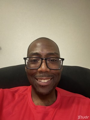 Xtudr - MrTParker387: My name is Travis, I love to cook, travel, eat out, cuddle, watch tv/movies, & I’m always open to trying something new...