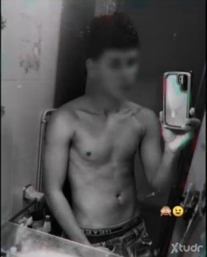 Xtudr - Niñato_666: Soy un hombre de instintos de deseo sin filtros me atraen que se entregan sin miedo que saben lo que quieren y no necesi...