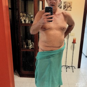 Xtudr - Psv-56:  Pasivo. Sumiso. Adoro que me trabajen los pezones. Muy anal. Nudista/exhibicionista y CMNM. Sólo me han fisteado 3 veces (q...