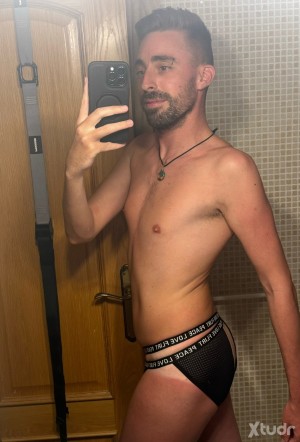 Xtudr - ChaiLatte: I'm a morbid, perverse, and very slutty guy, insatiable ass eater, I love being fucked with a pregnant woman inside... de...