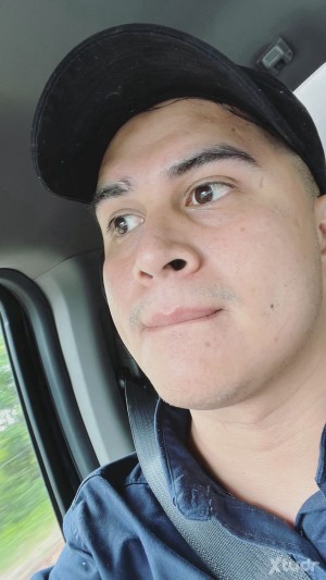Xtudr - anthonyyyy: I’m looking for serious relationship 