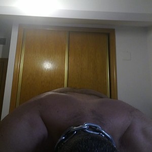 Xtudr - subbullbeefy: SUB FOR DOMS LEATHER  BIG MASSIVE MEN
I don't show my face because I have a public job and I live in a non-urban area ...