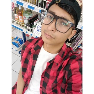 Xtudr - rueda_8: I'm a novice with the desire to enter this world, looking for a dominant man to serve and guide me through my new life.