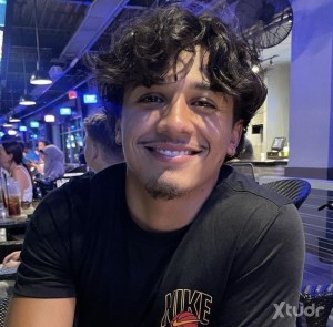 Xtudr - mark_23: I like piss, send kinky shit lol 