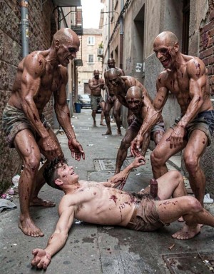 BDSM. Zombies violadores de humanos. 
