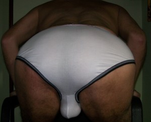 Xtudr - serrgi: Uncle very discreet in Burgos