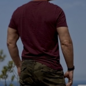 Xtudr - DeanDK: I'm a submissive boy not hairy - looking for a mature dominant man to serve.
Humiliation and control are also interesting.
L...