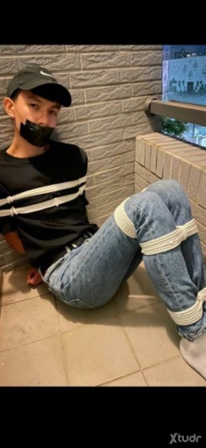 Xtudr - secuestrame: Busco a alguien que le vaya el rollo de atar, puro bondage sin sexo como tal, tenerme atado muy bien mucho rato sin pod...