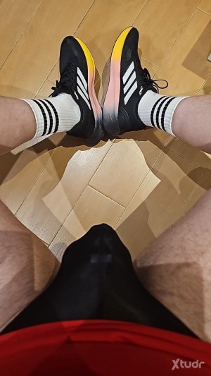 Xtudr - SwitM: With little experience, it would turn me on to find someone to improve with.