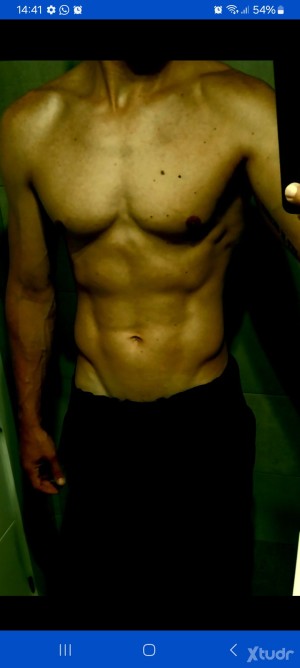 Xtudr - Pablovilla: Dominant male HETERO!!!!!
-I love trampling, and foot fetishism, spitting, humiliation, facesitting etc....
-Everything ...