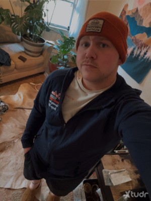 Xtudr - midwestbeefcake: Small town boy. Looking for something.