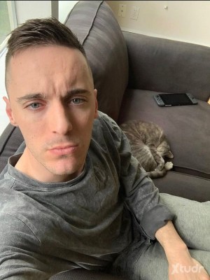 Xtudr - Dalton3483: I'm looking for some fun or a relationship
