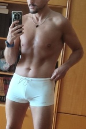 Xtudr - TwinkTrainer: Buscando jóvenes que quieran someterse a sesiones de entrenamiento. Si eres obediente y quieres ponerte a prueba, escr...